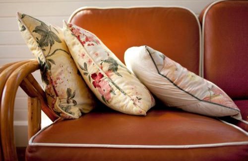 Tea Gardens House | Garden Cottage