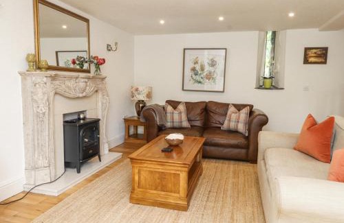 Dolbenmaen House | Garden Cottage