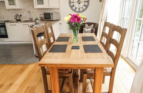 Dolbenmaen Cottage | Garden Cottage