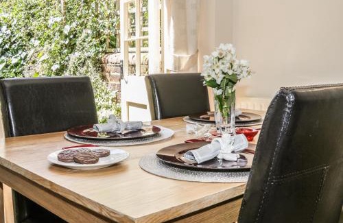 Ludwel House | Garden Cottage
