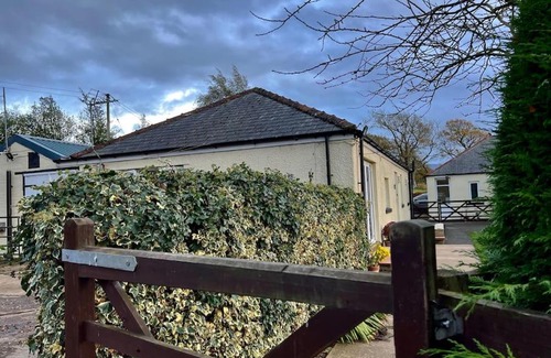 Wing House | Garden Cottage, Maryholme