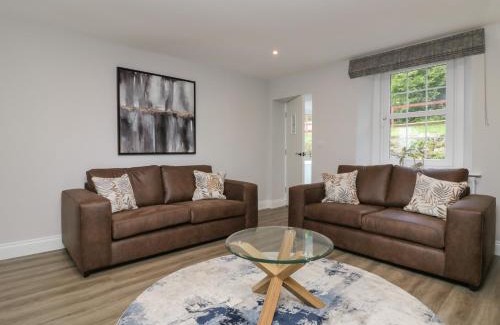 Keswick House | Garden Cottage No 1