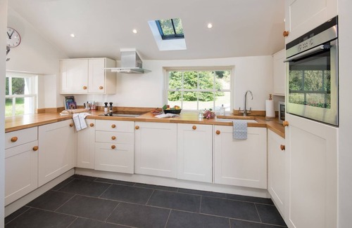 Denholm Cottage | GARDEN COTTAGE - peaceful rural cottage in Scottish countryside