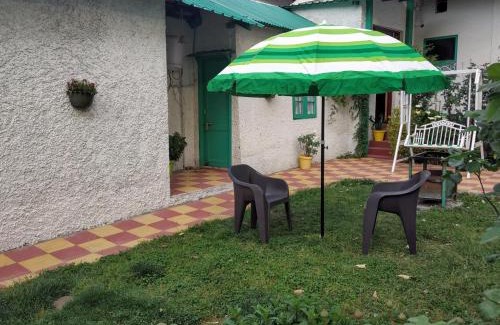 Shimla Bed & Breakfast | Garden Cottages