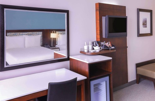 Quigney Beach Hotel | Garden Court East London