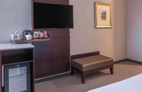 Quigney Beach Hotel | Garden Court East London