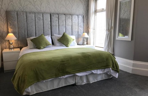 Southport House | Garden Court Guest House