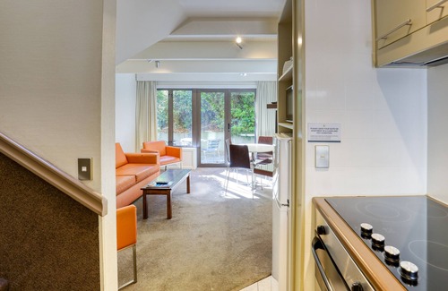 Queenstown City Centre Apartment | Garden Court Suites And Apartments