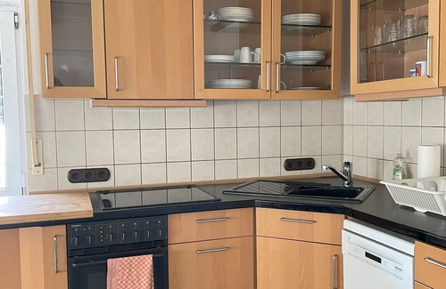 Fuerth Apartment | Garden dreams 3.5 room apartment