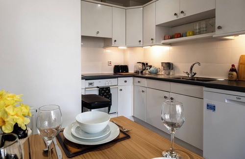 Bath Apartment | Garden Flat Apartment in Grosvenor Place