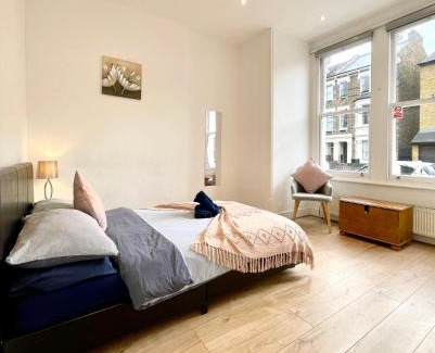 Harrow Road Apartment | Garden Flat-Great Transport Link to Central London