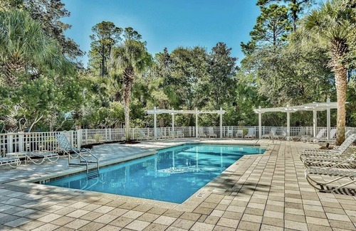 Seagrove Beach Cottage | Garden Grove Cottage in Old Seagrove Beach in the heart of 30-A