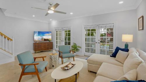 Bahama Village House | Garden of Emma by Last Key Realty