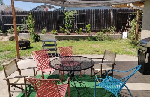 Livermore Apartment | Garden Paradise House - WFH Corporate