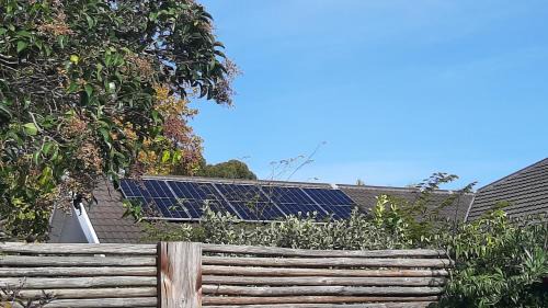 Somerset West Apartment | Garden- Pool flat with Solar Electricity