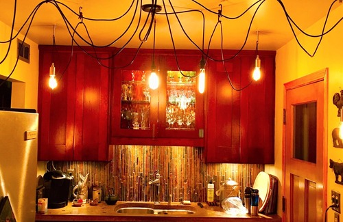 South Milwaukee House | Garden Ranch Home adjacent to Lake Michigan and Grant Park