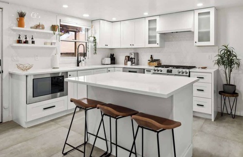 Berkeley House | Garden Retreat | Hot Tub | Peloton | Walk to Shops