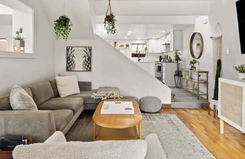 Berkeley House | Garden Retreat | Hot Tub | Peloton | Walk to Shops