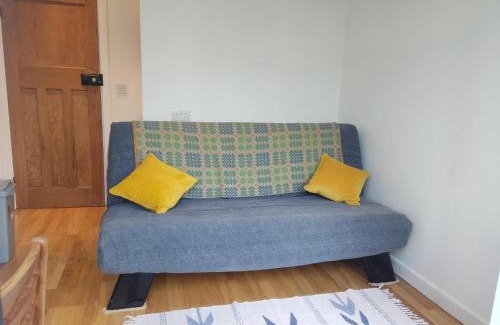 St Dogmaels Apartment | Garden Room