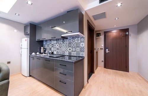 Kucukcekmece Hotel | Garden Room Suit Hotel