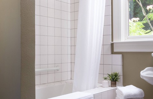 Downtown Bed & Breakfast | Garden Street Inn, A Kirkwood Collection Hotel