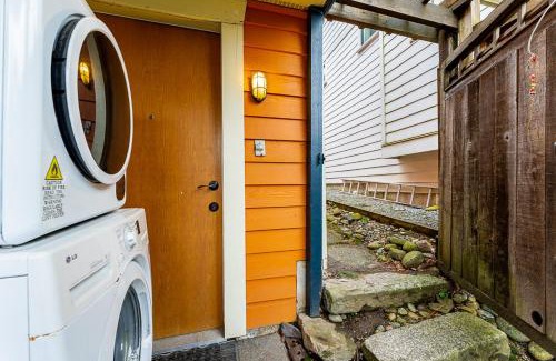 Hastings Apartment | Garden suite on Trinity St