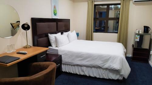 Bezuidenhout Valley Hotel | Garden Top Hotel