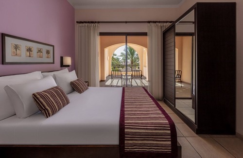 Makadi Bay Resort | Garden-View Escape l Rooftop & Heated Pool, Beach Shuttle & Sports Courts