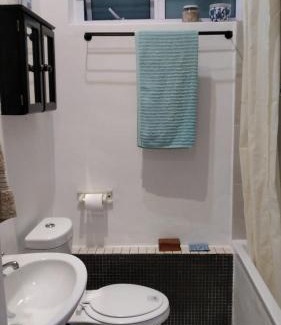 Rosebank Apartment | Garden View Getaway