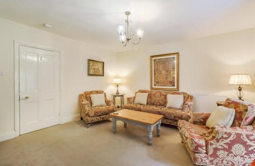 Hallington House | Gardeners Cottage