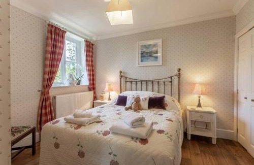 Bridport House | Gardeners Cottage