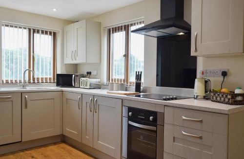 Pembroke House | Gardeners Lodge