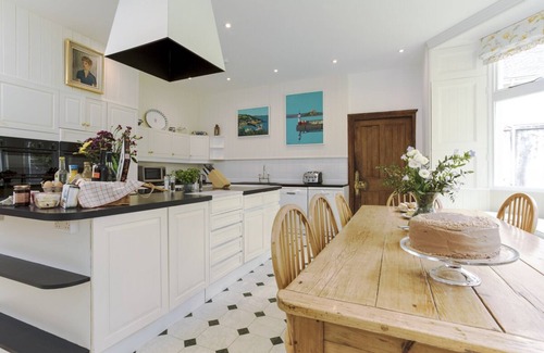 Penzance Villa | Gardens by the Sea - Eight Bedroom Villa, Sleeps 15