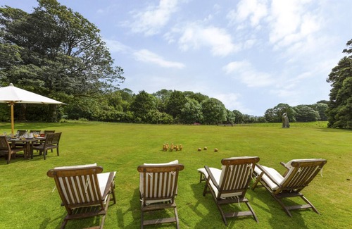 Penzance Villa | Gardens by the Sea - Eight Bedroom Villa, Sleeps 15