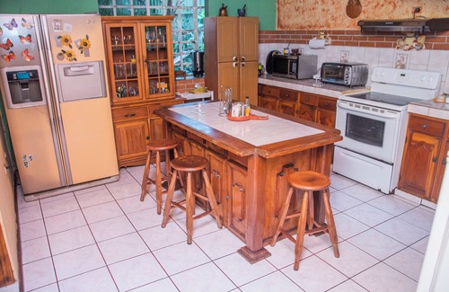 Villa Bonita Bed & Breakfast | Gardens House, Airport Juan Santamaría, Alajuela, San Jose