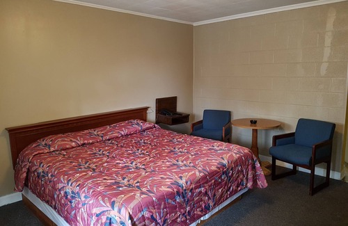 Forest City Hotel | Gardos Motel