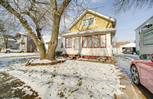 Garfield Heights House | Garfield Heights Home 13 Mi to Cleveland!