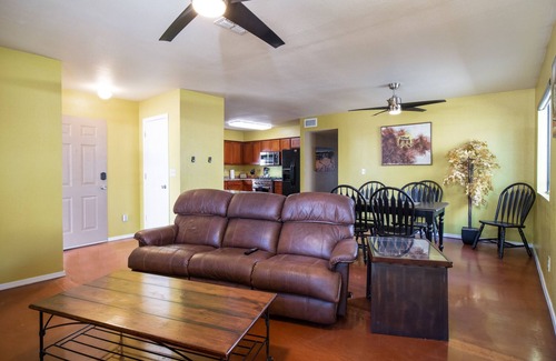 Garfield House | Garfield Historic District downtown Phoenix all utlities included