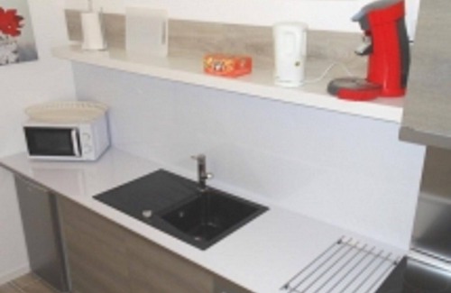 Fontaine-de-Vaucluse Apartment | GARIGUETTE - SUPERIOR APARTMENT 5 PEOPLE (WITH TERRACE)