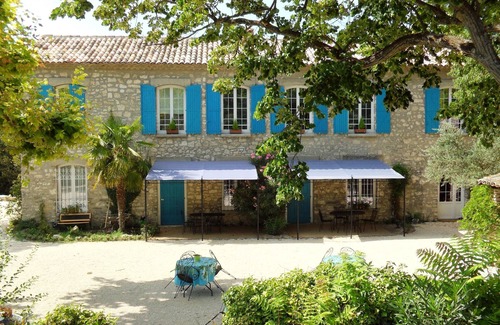Fontaine-de-Vaucluse Apartment | GARIGUETTE - SUPERIOR APARTMENT 5 PEOPLE (WITH TERRACE)