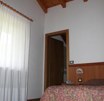 Cavalese Hotel | Garnì Goccia d'Oro