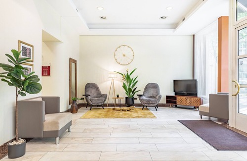 Stadtmitte Hotel | Garner Hotel Dusseldorf Main Station by IHG