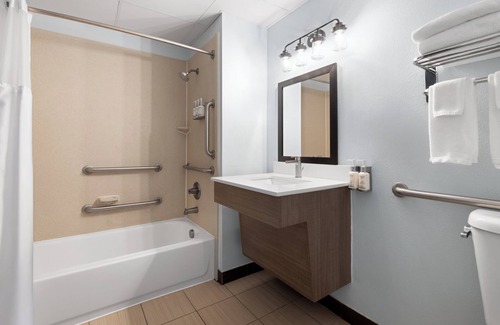 Northeast Virginia Beach Hotel | Garner Hotel Virginia Beach North by IHG