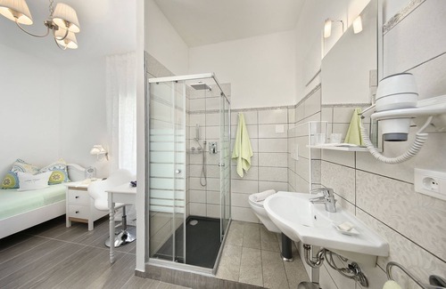 Merano Historic Center Hotel | Garni Villa Tyrol - Adults Only