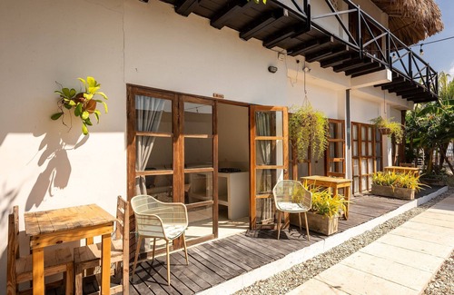Bocachica Cabin | Garraf Room /Pool/Wifi/Near Ocean