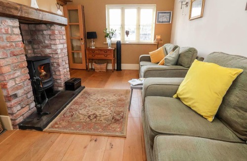 Holywell House | Garreg Wen