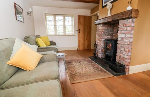 Holywell House | Garreg Wen