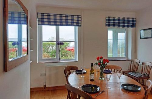 Barmouth House | Garreg Wen - White Stone, family holiday home