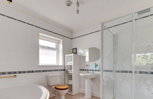 Skewen House | Garrod Avenue in the beautiful Swansea