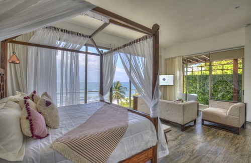 El Zonte Resort | Garten Penthouse: An Idyllic, Oceanfront Retreat